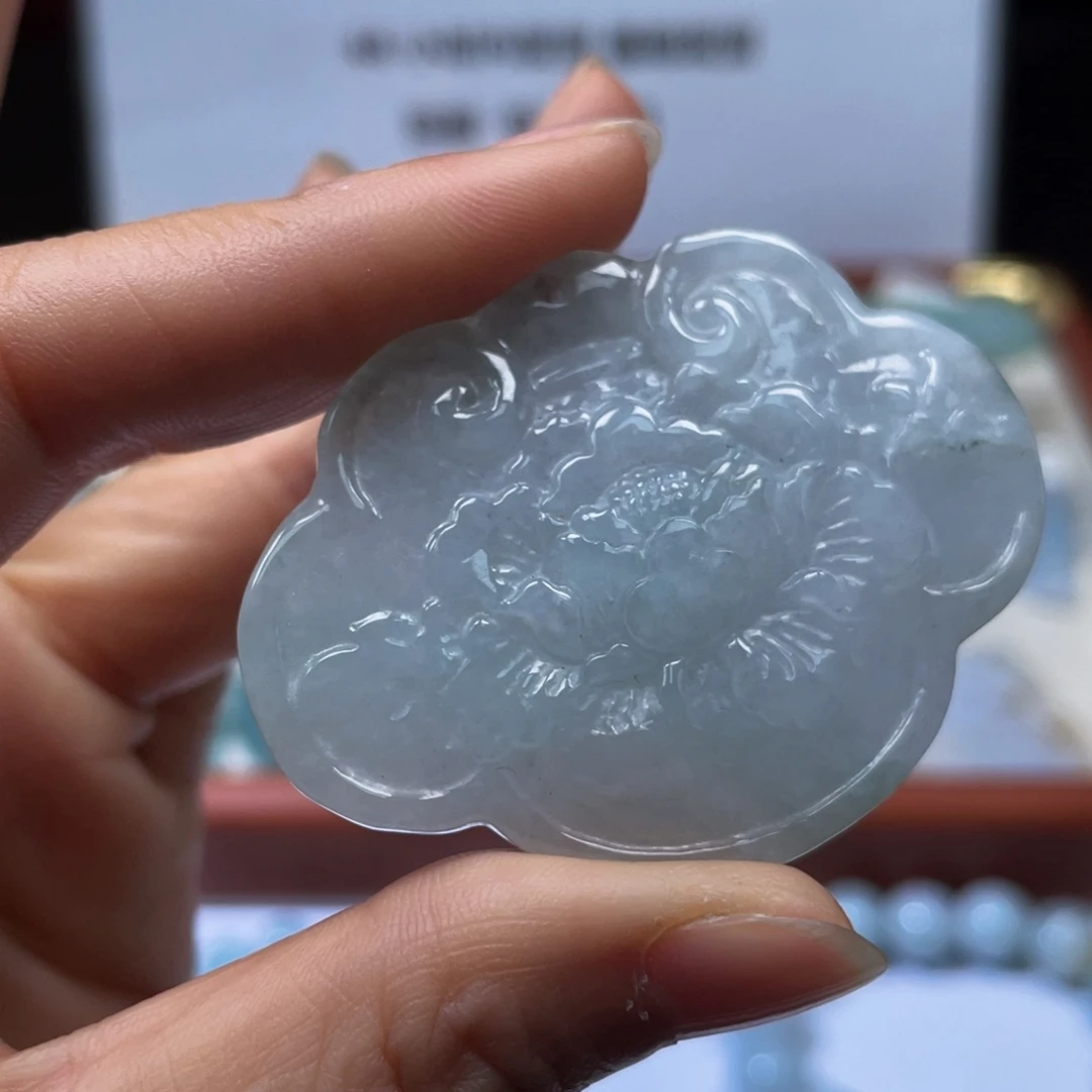 翡翠未镶嵌颈饰翡翠8