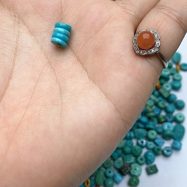 南红玛瑙未镶嵌珠宝奇石