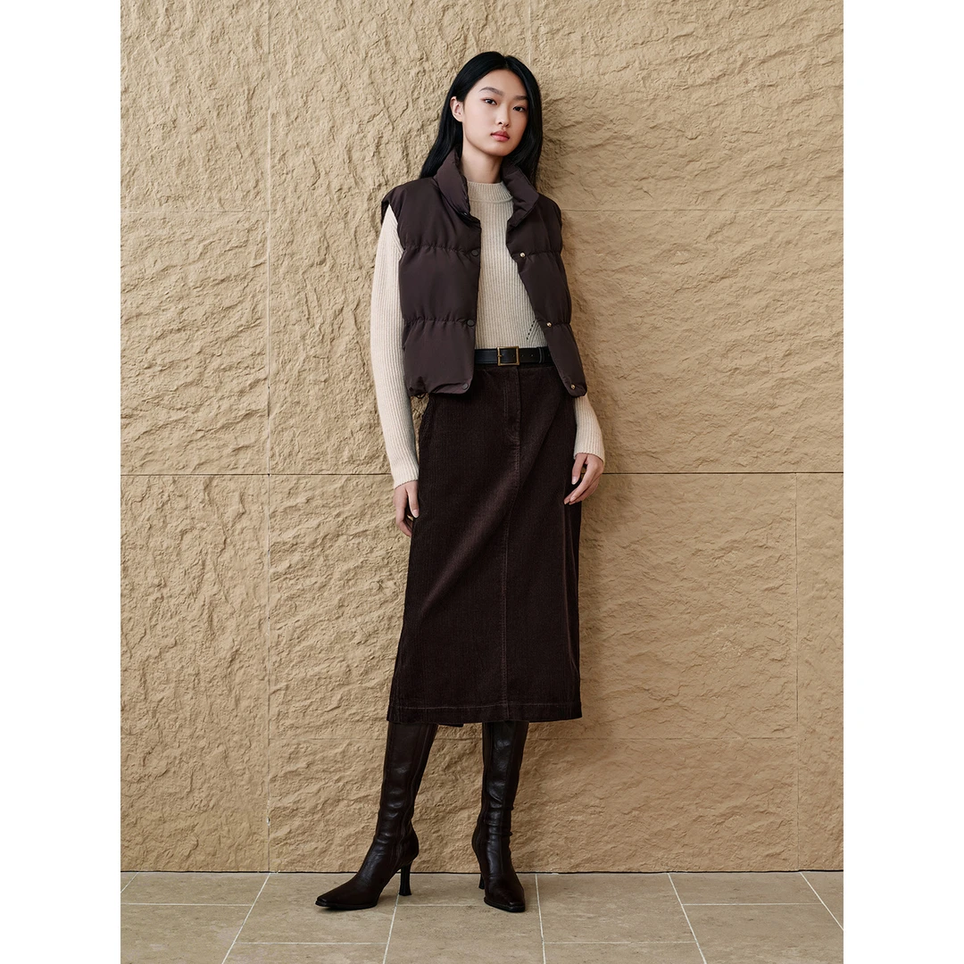 INSUN恩裳冬季巴恩风立领抽绳收腰肌理感无袖鹅绒马夹9C35508670