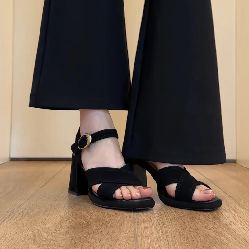 Dangle 羊猄皮圆头露趾一字扣带凉鞋女粗跟8cm 水台2cm高跟鞋