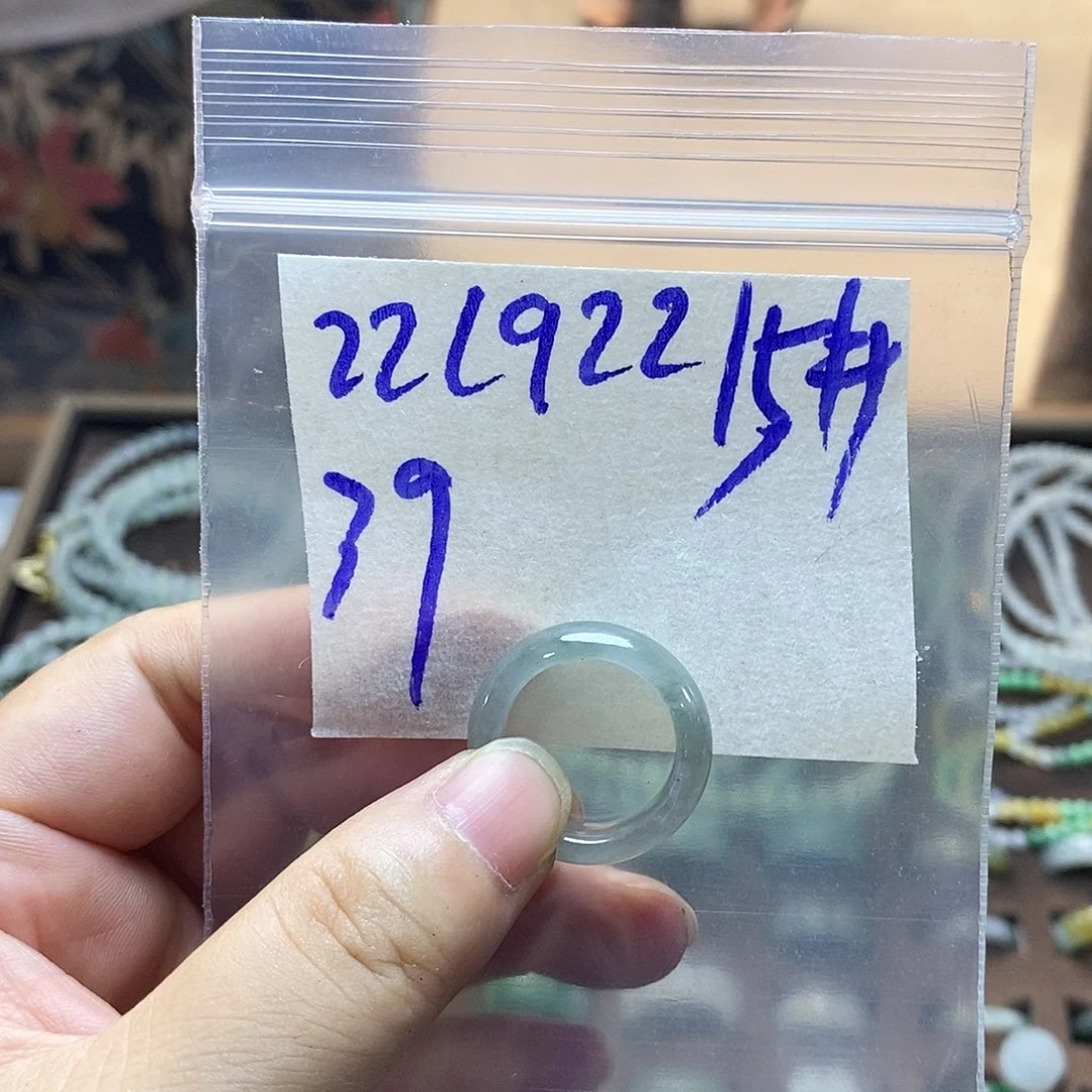 未镶嵌定制翡翠翡翠