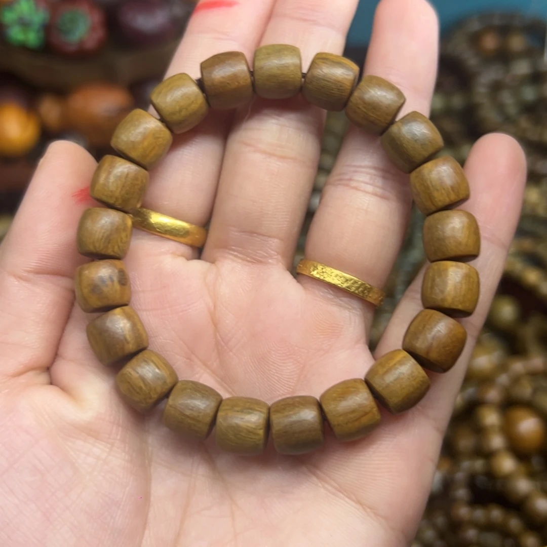 无事牌维腊木（绿檀）