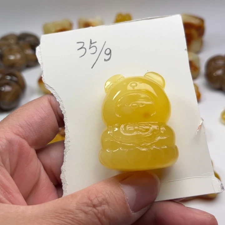 琥珀颈饰未镶嵌琥珀蜜蜡