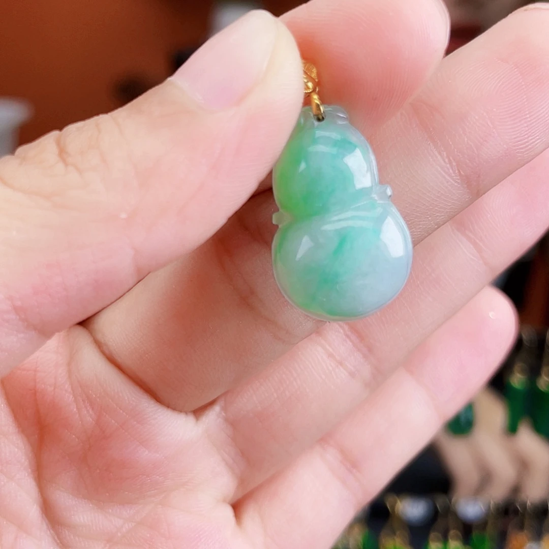 翡翠18K金镶嵌耳饰