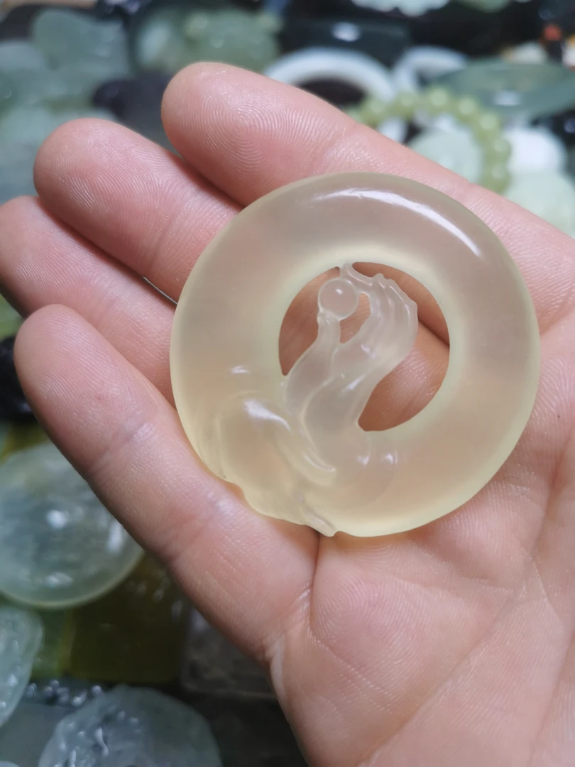 岫玉颈饰天然玉石