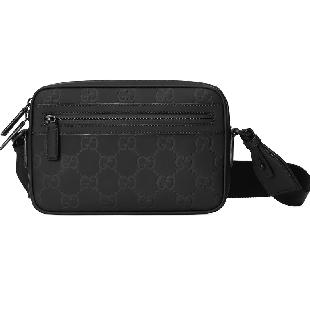 99新 GUCCI/古驰 GG压纹黑色牛皮橡胶效果1256两用手拿包斜挎包