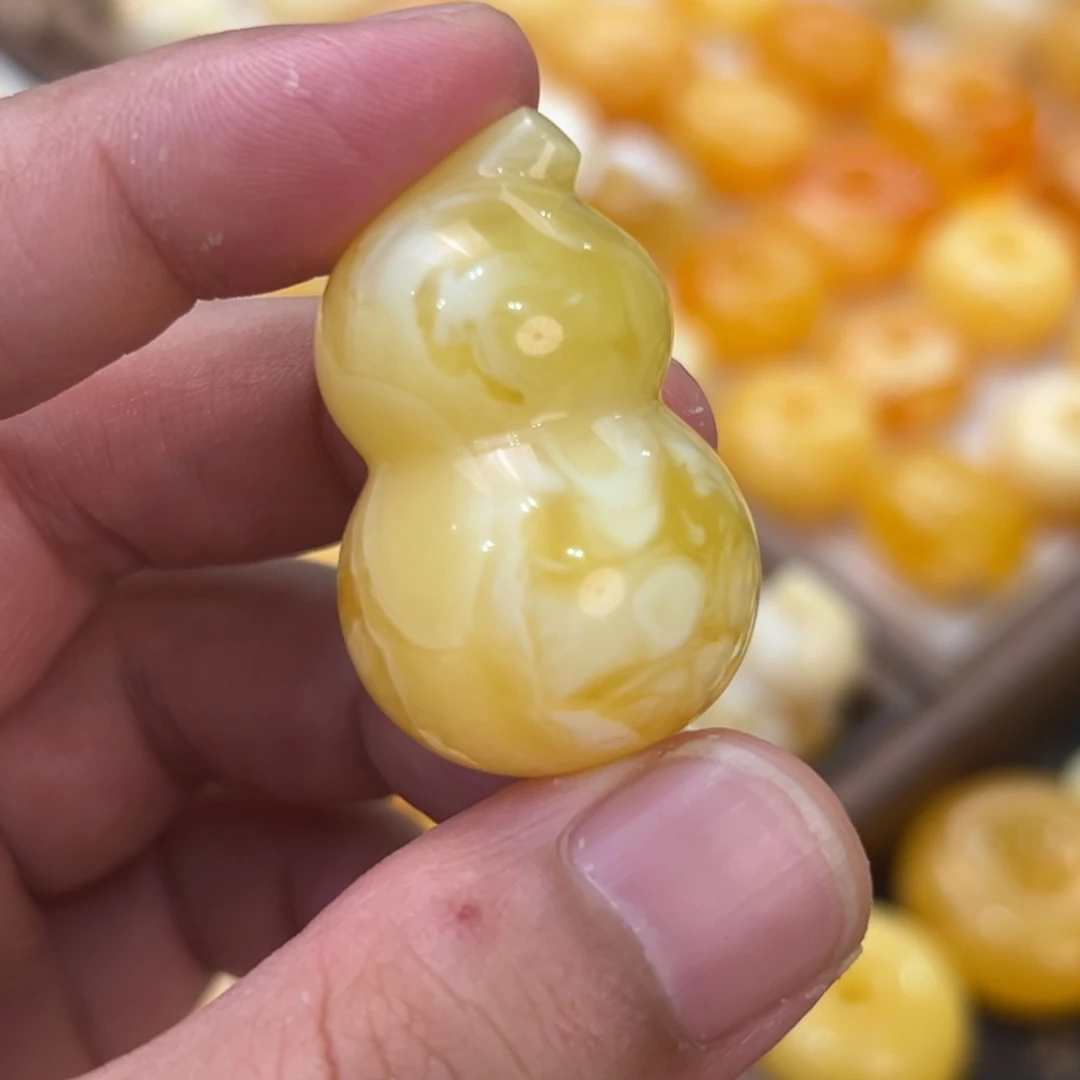 琥珀未镶嵌颈饰焦皮金白溶洞妖花葫芦