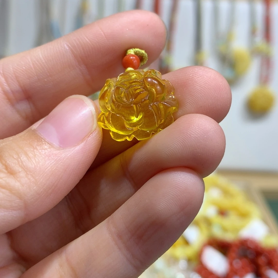 蜜蜡未镶嵌裸石配饰