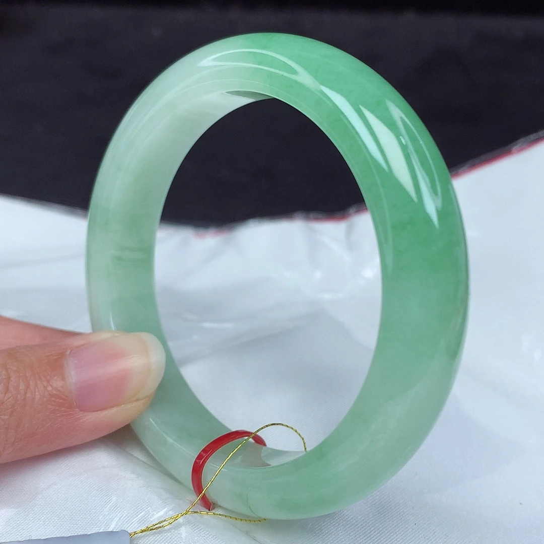 翡翠手镯未镶嵌57圈2752