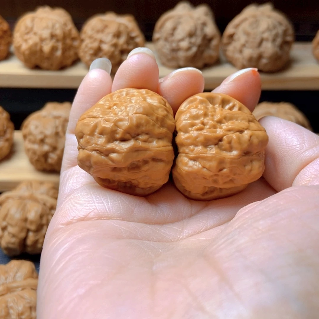 文玩核桃吊坠蛤蟆头