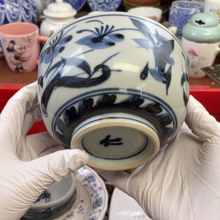 他家瓷器真美….开播了
