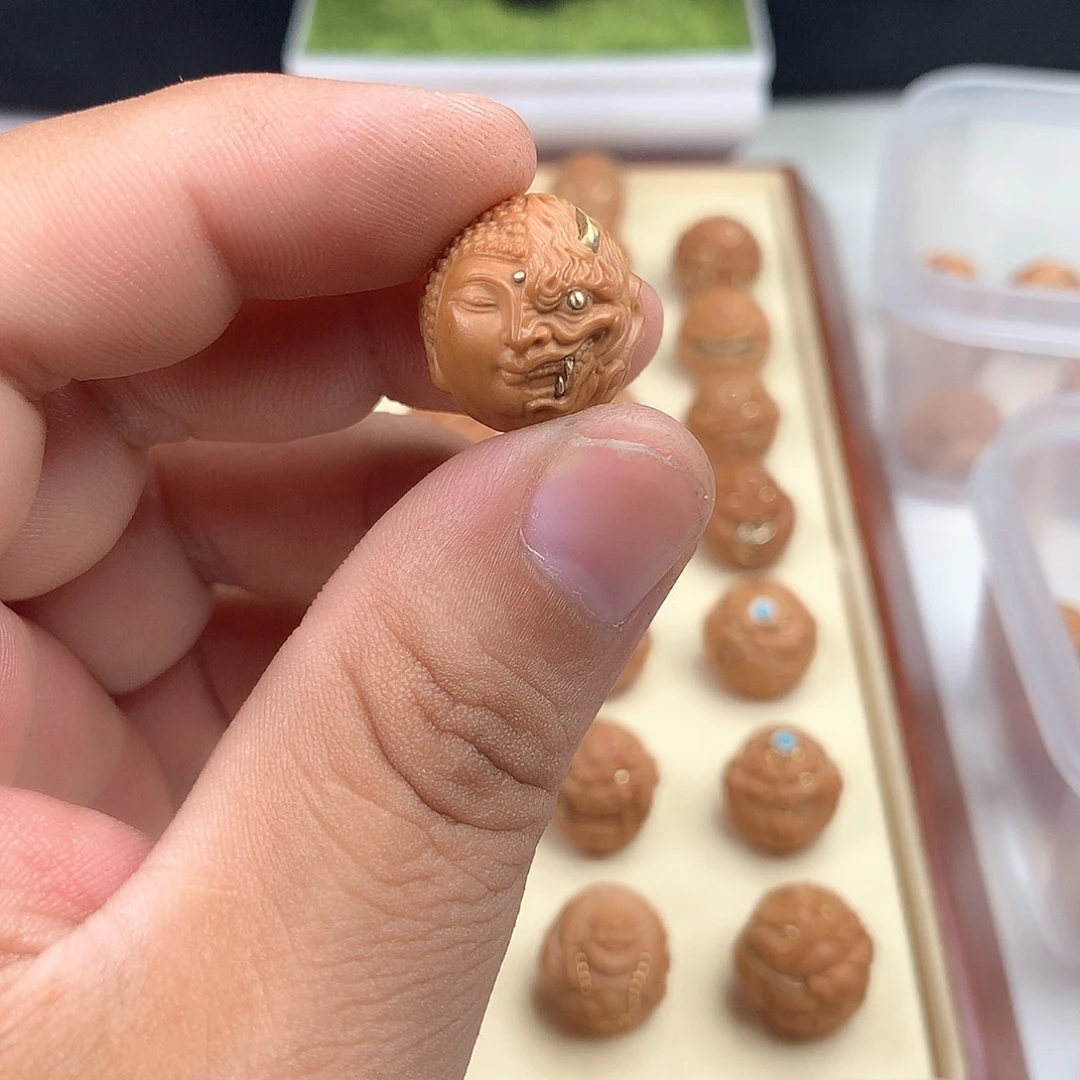 吊坠猴头核桃一念之间