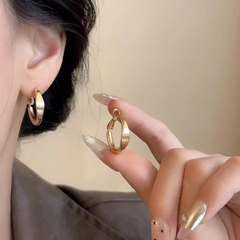 铜合金耳饰铜合金耳饰银针若楠同款小众百搭超大简约耳环耳饰女