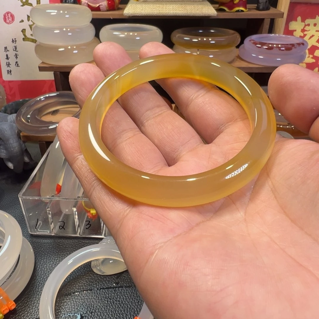 玛瑙/玉髓手镯未镶嵌