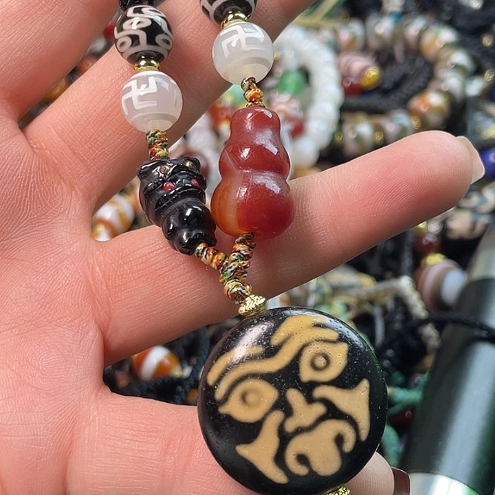 玛瑙/玉髓未镶嵌颈饰