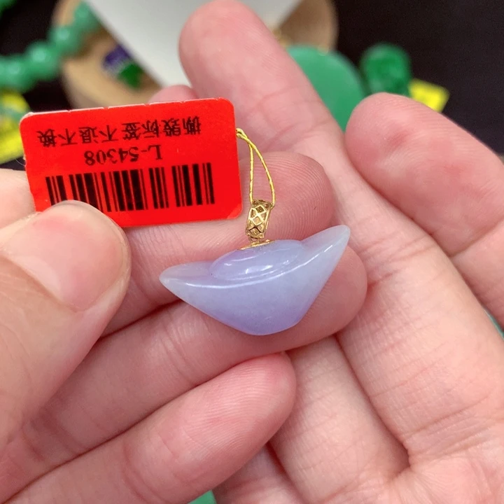 颈饰18K金镶嵌翡翠