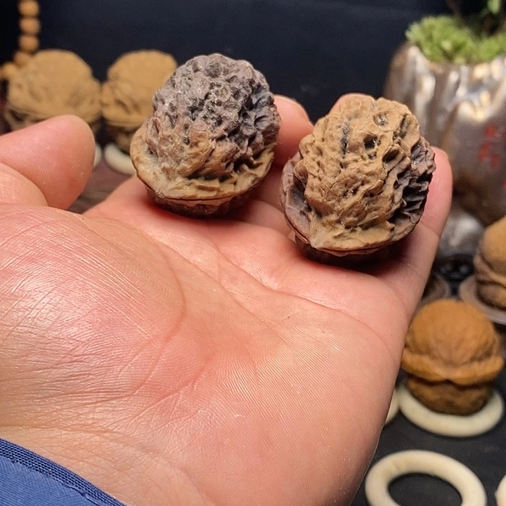 吊坠文玩核桃云南铁核桃17