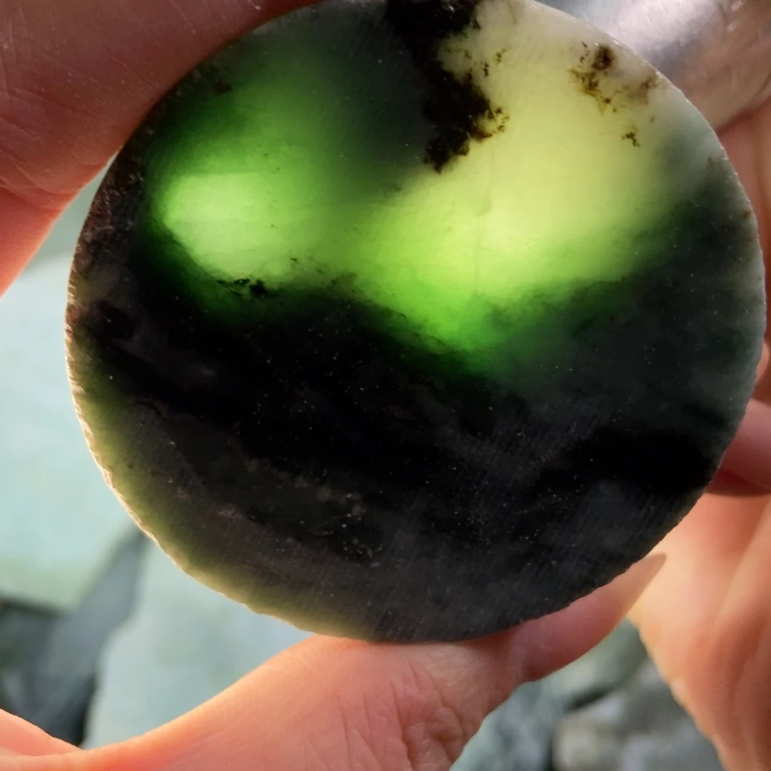 翡翠未镶嵌挂件天然翡翠