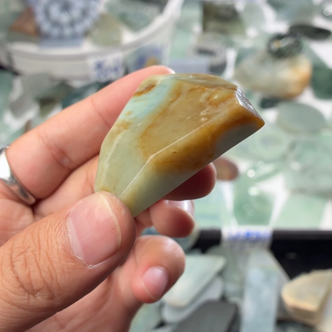 未镶嵌定制翡翠天然缅甸翡翠a货细糯化黄翡片料