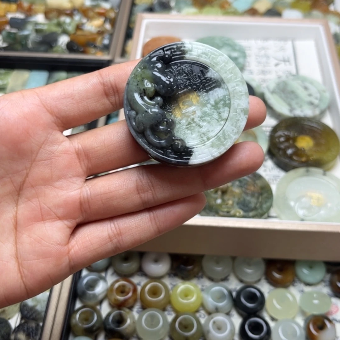 蛇纹石玉合金颈饰