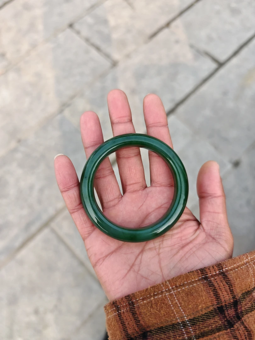 俄罗斯碧玉手镯（备注圈口）