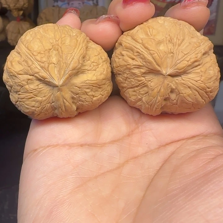 文玩核桃吊坠15外星三棱