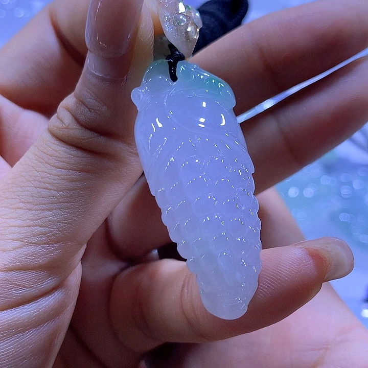 翡翠未镶嵌颈饰天然翡翠A货吊坠