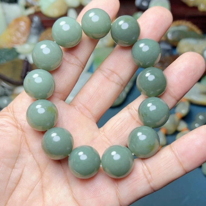 虚***谷和田玉未镶嵌挂件