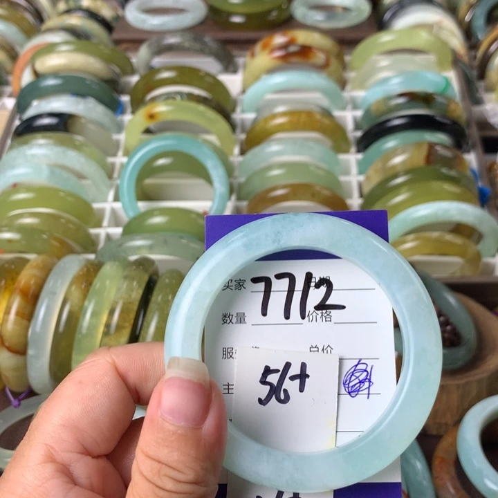 蛇纹石玉未镶嵌手镯7712