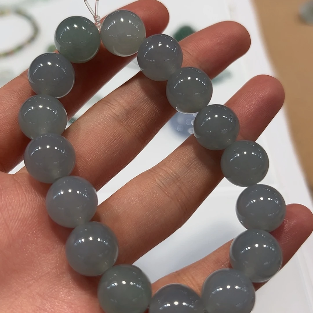 定制翡翠未镶嵌挂件