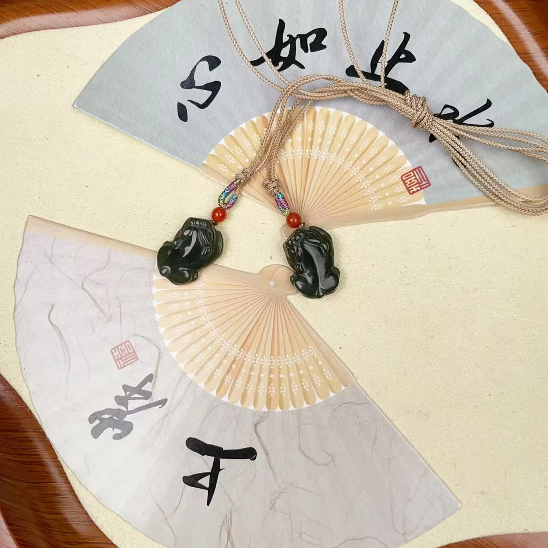 AA和田玉冰清貔貅吊坠 多样性发货拍一单发一个