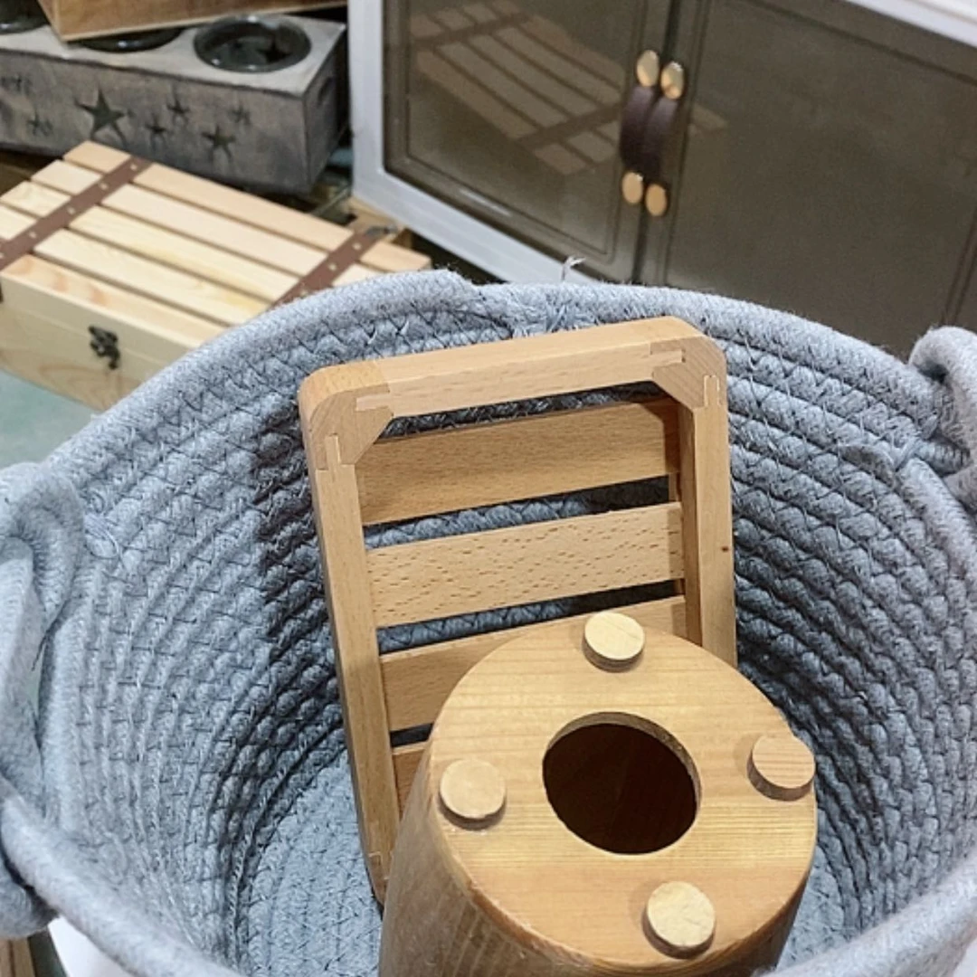 【闪购商品】塑料这是编号057