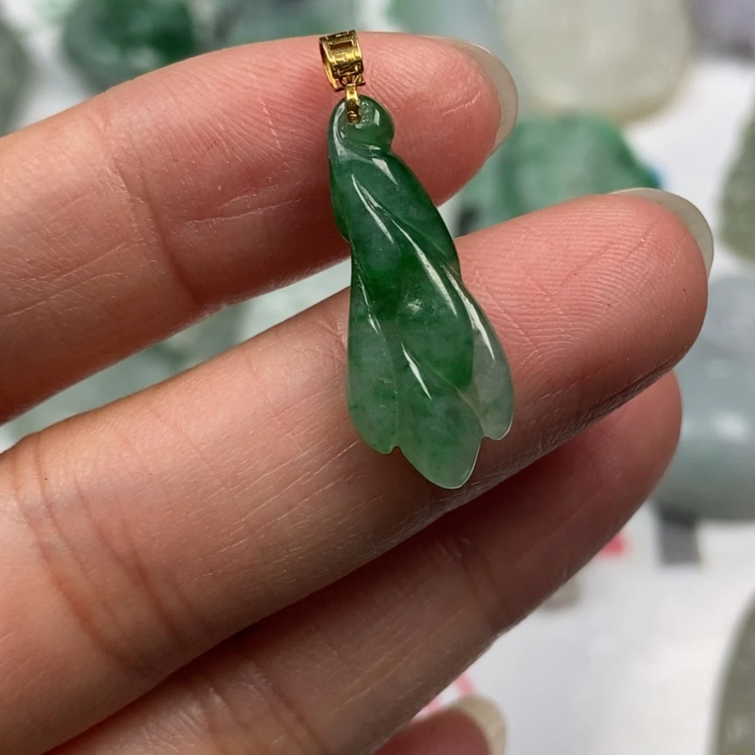 翡翠未镶嵌颈饰翡翠