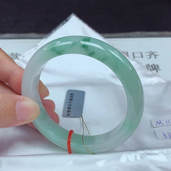 翡翠未镶嵌手镯58圈4827