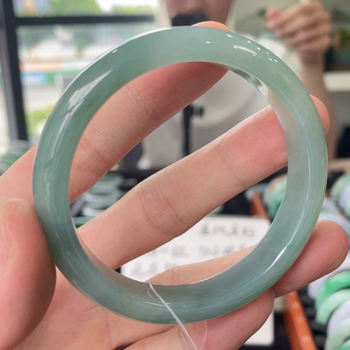 翡翠未镶嵌手镯58