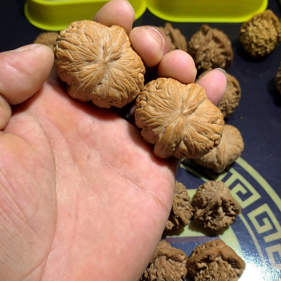 情***核文玩核桃吊坠元宝43