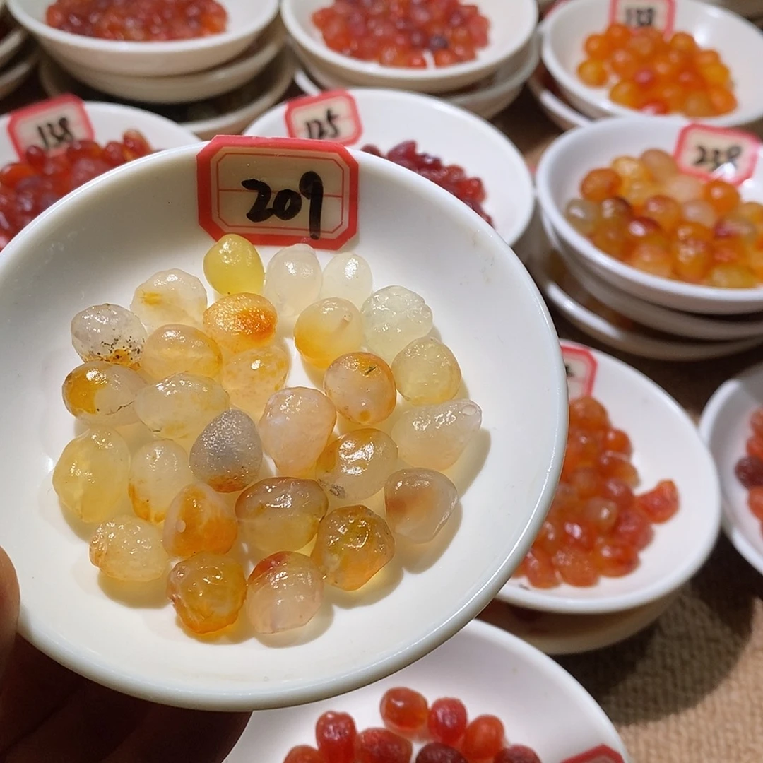 玛瑙/玉髓合金珠宝奇石