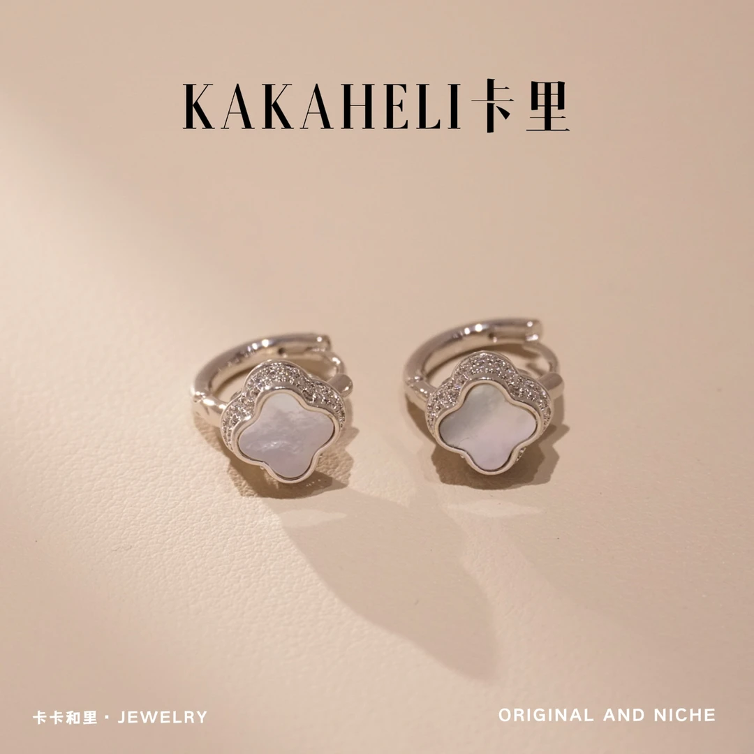 铜合金合成锆石耳饰 小众辣妹系列之‌四花莹耳钉 A385