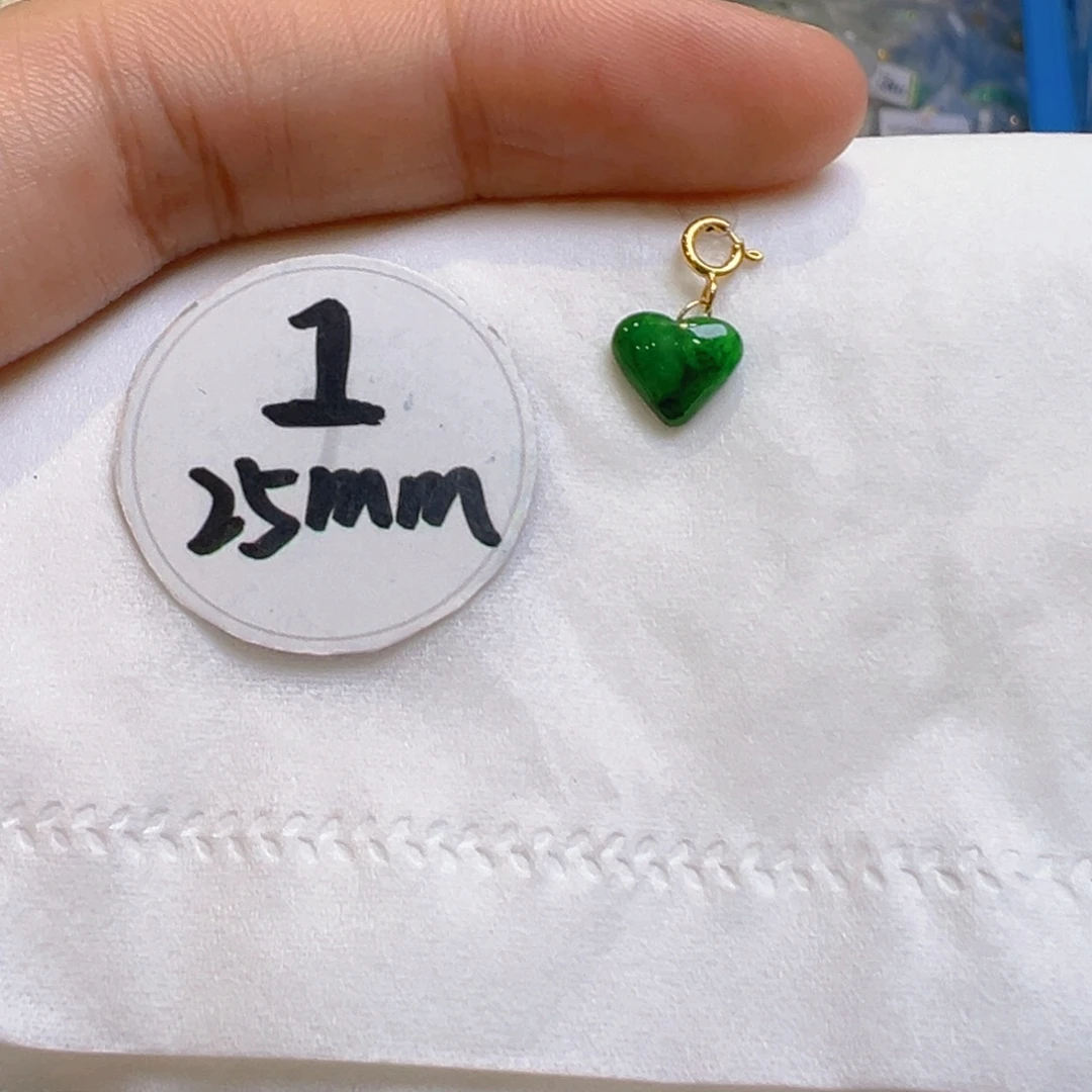 飞****翡翠18K金镶嵌吊坠(不含链)