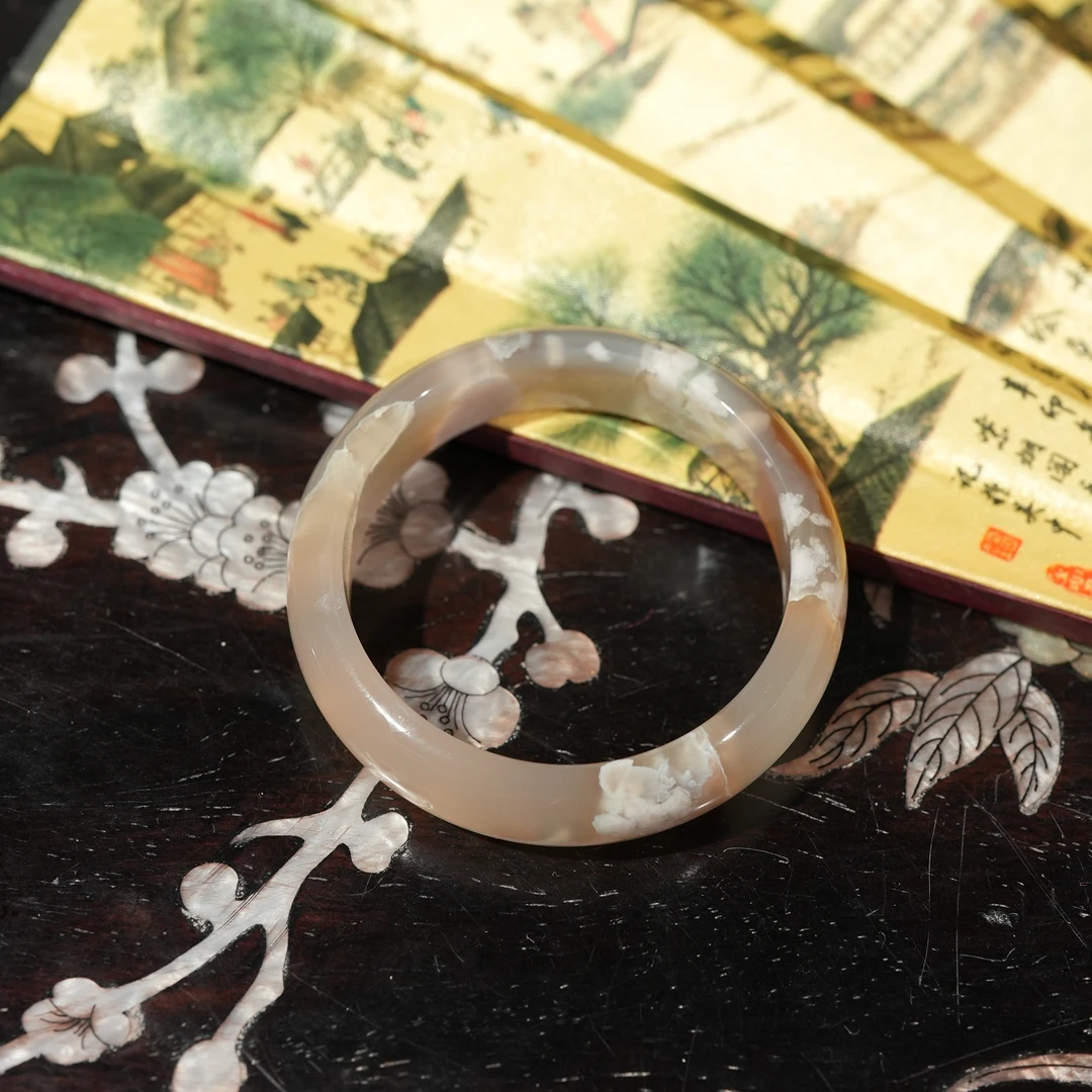 12.17香港王老板-玛瑙手镯2w76