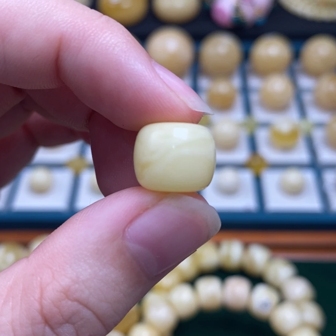 0***0蜜蜡未镶嵌珠宝奇石