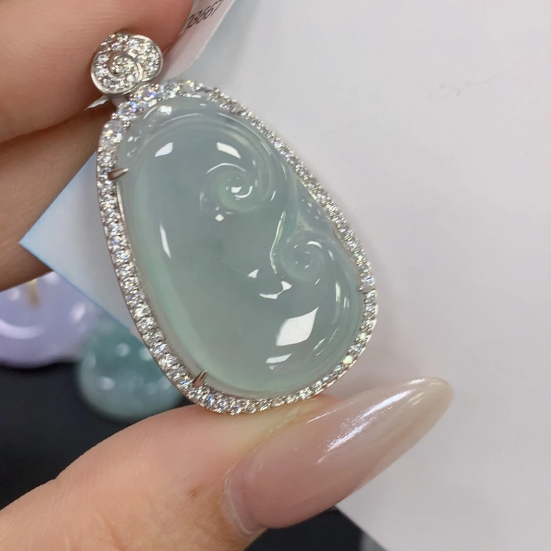 颈饰银S925镶嵌翡翠