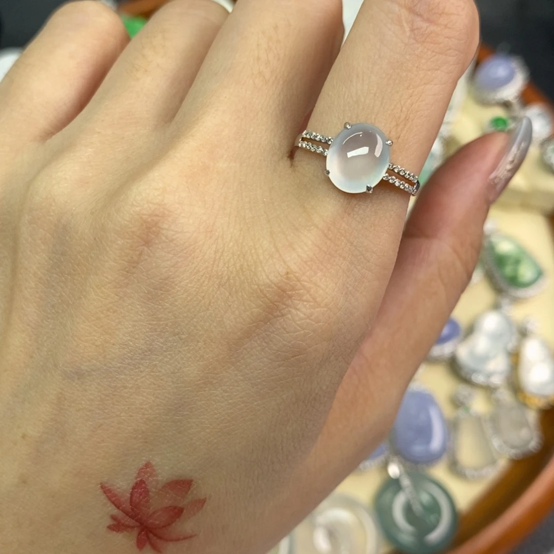 翡翠18K金镶嵌颈饰A货翡翠