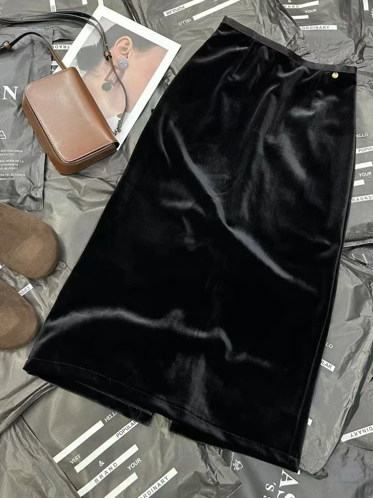 2024冬季新款金丝绒半身裙女加厚时尚后开叉显瘦中长款外穿裙子女