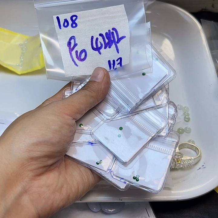 未镶嵌定制翡翠尼*不