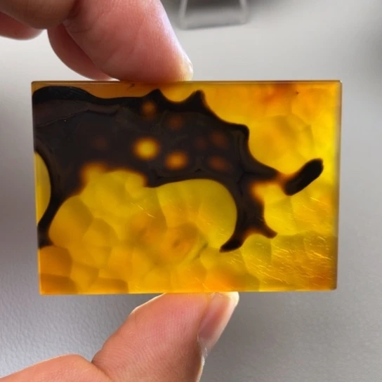 玛瑙/玉髓颈饰未镶嵌气*