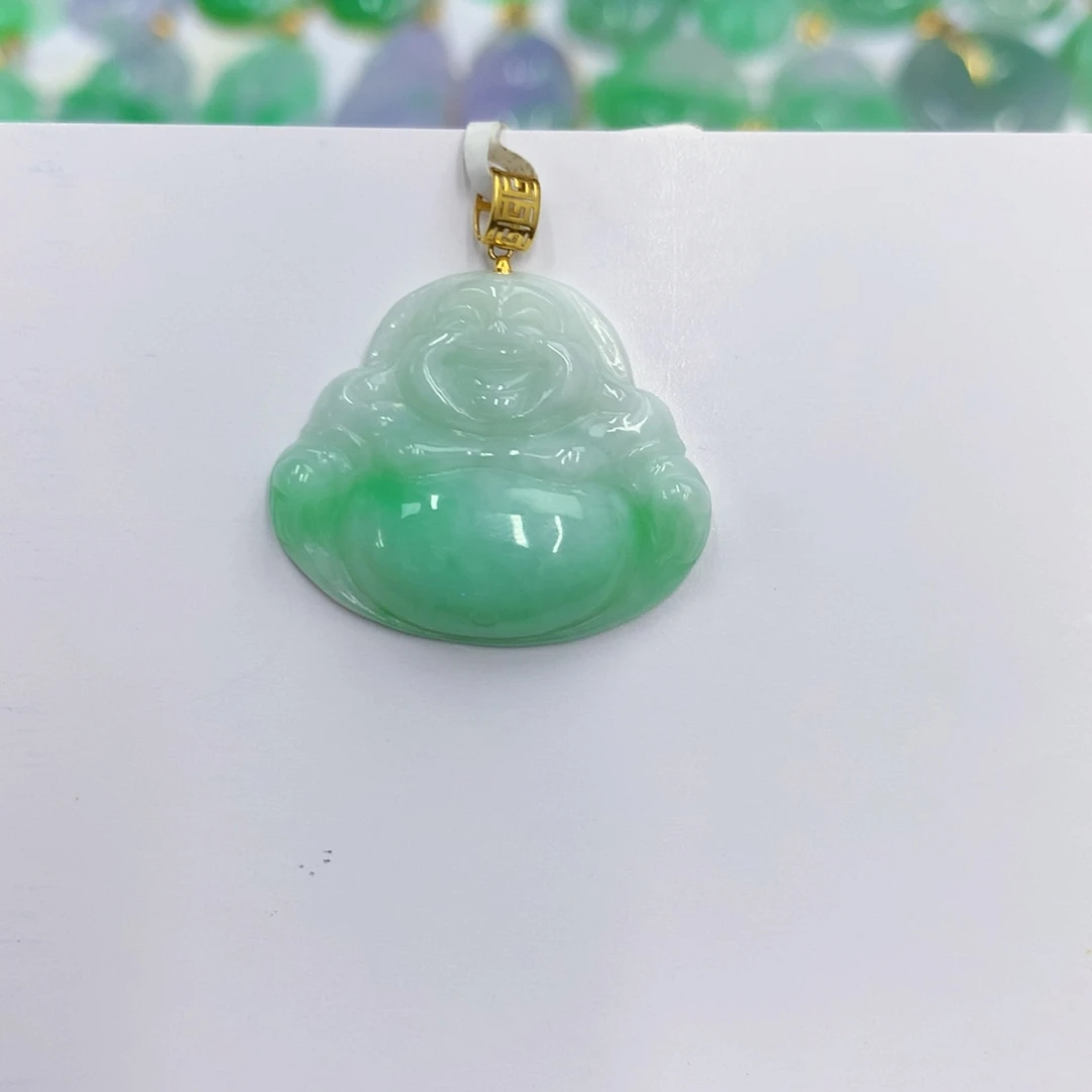 翡翠18K金镶嵌颈饰翡翠