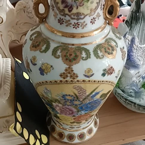 陶瓷瑕。。。。。。。。。。。。。。。