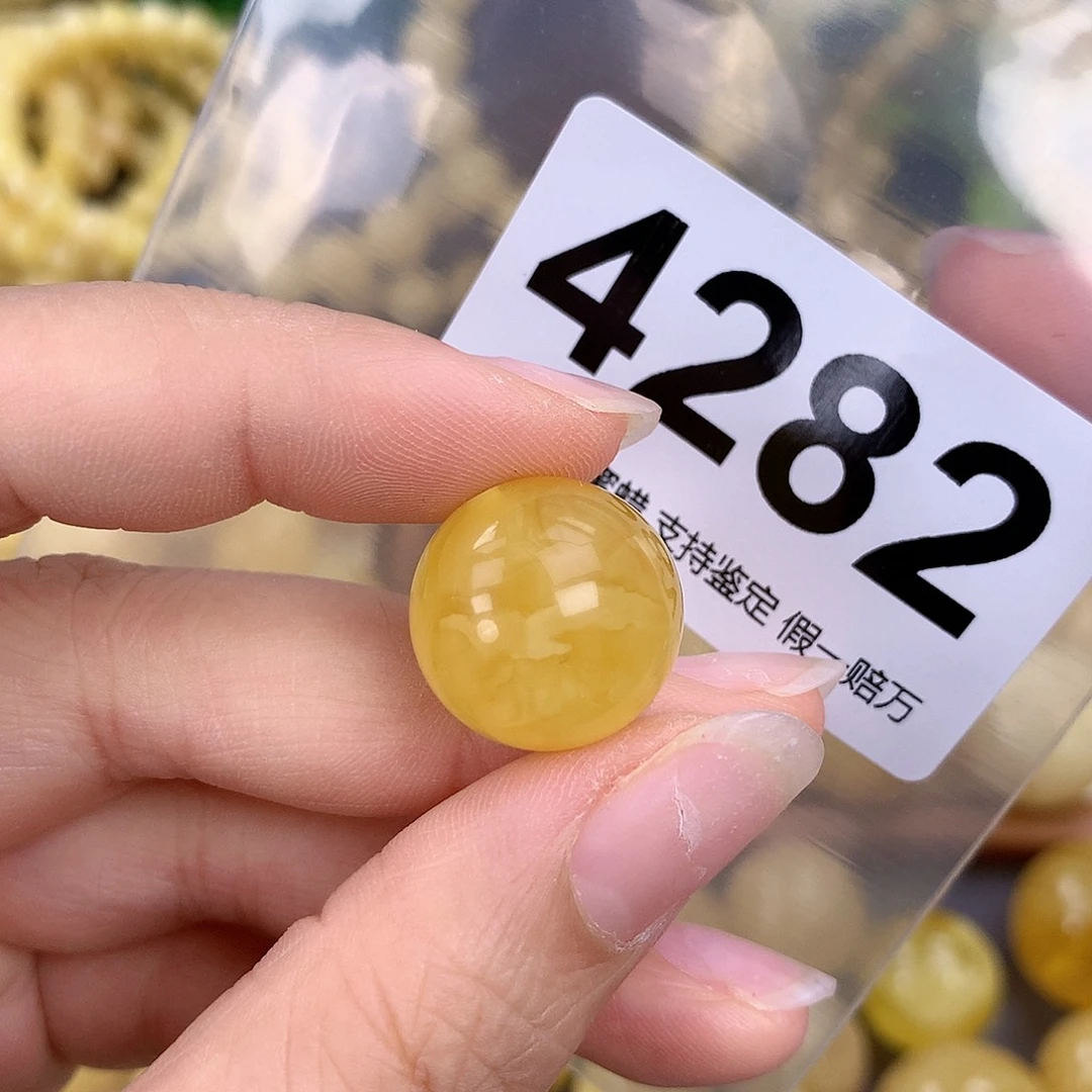 蜜蜡未镶嵌珠宝奇石18