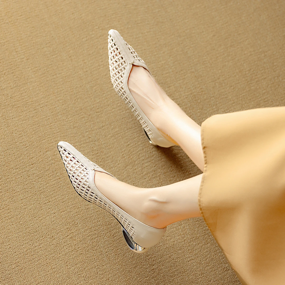 2025新款真皮法式配裙子编织镂空透气尖头中跟单鞋女一脚蹬女鞋